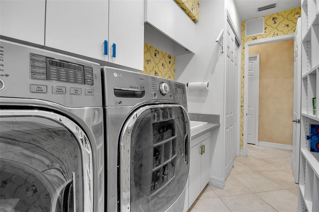 На продажу: $1,995,000 (4 спален, 4 ванн, 3848 Квадратных фут)