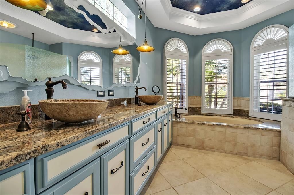 На продажу: $1,995,000 (4 спален, 4 ванн, 3848 Квадратных фут)