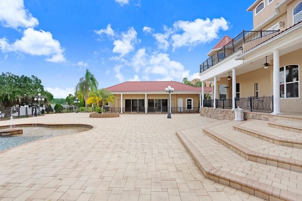 For Sale: $4,900,000 (5 beds, 6 baths, 7060 Square Feet)