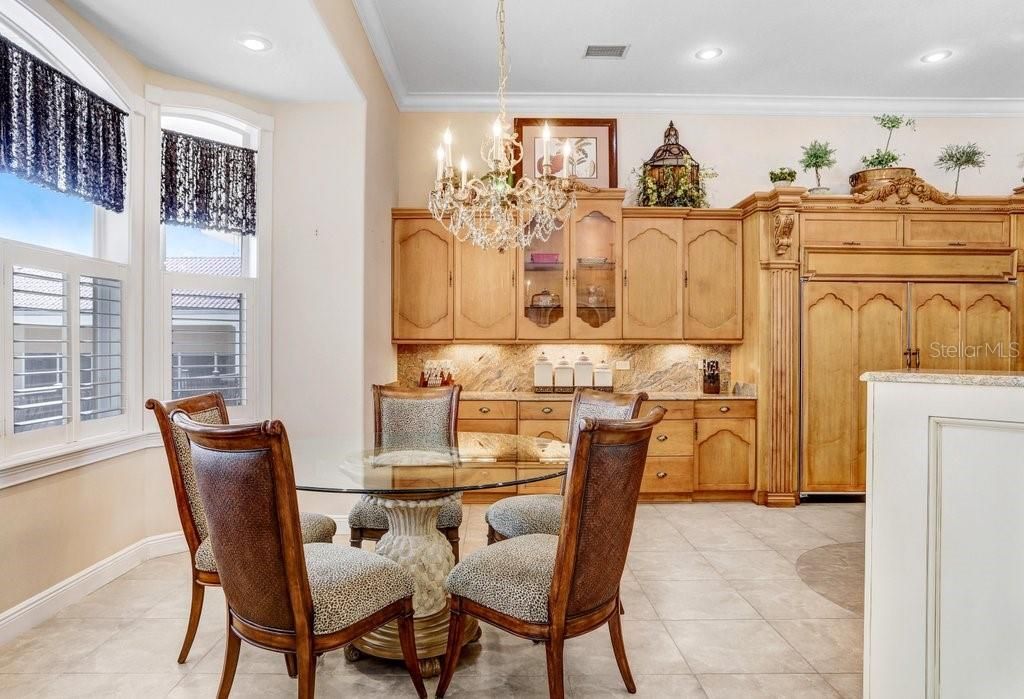 For Sale: $4,900,000 (5 beds, 6 baths, 7060 Square Feet)