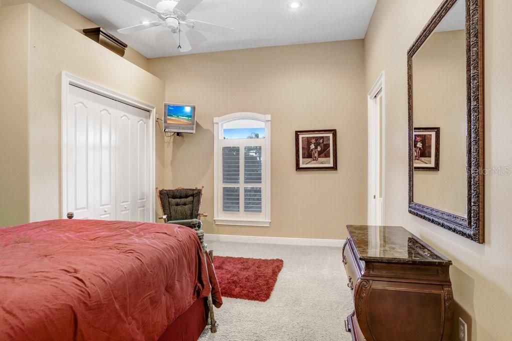 For Sale: $4,900,000 (5 beds, 6 baths, 7060 Square Feet)