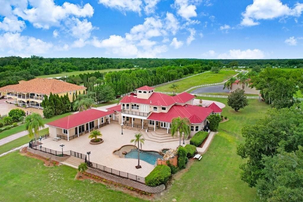 For Sale: $4,900,000 (5 beds, 6 baths, 7060 Square Feet)