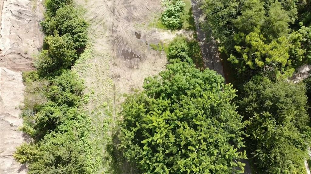 合同活跃: $129,000 (1.60 acres)