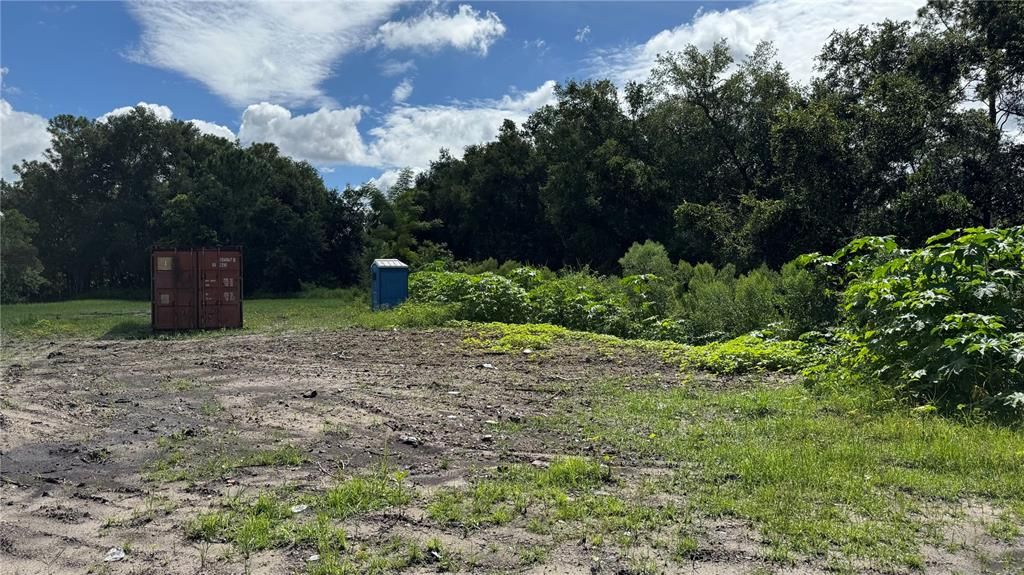 合同活跃: $129,000 (1.60 acres)