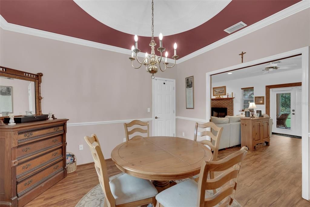 For Sale: $699,000 (4 beds, 2 baths, 2523 Square Feet)