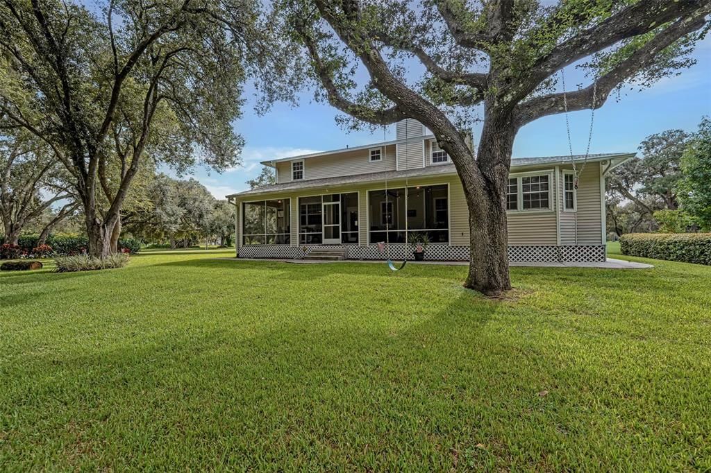 For Sale: $699,000 (4 beds, 2 baths, 2523 Square Feet)