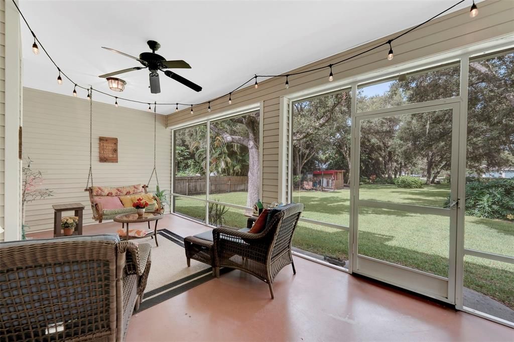 For Sale: $699,000 (4 beds, 2 baths, 2523 Square Feet)