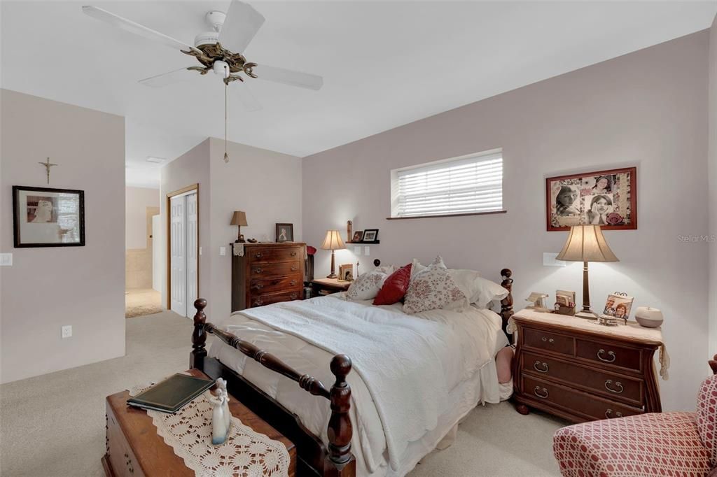 For Sale: $699,000 (4 beds, 2 baths, 2523 Square Feet)