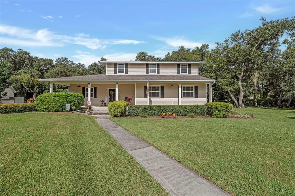 For Sale: $699,000 (4 beds, 2 baths, 2523 Square Feet)