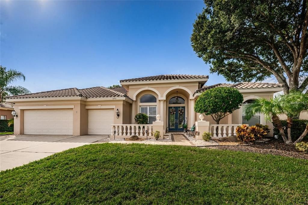 For Rent: $4,390 (4 beds, 3 baths, 2775 Square Feet)