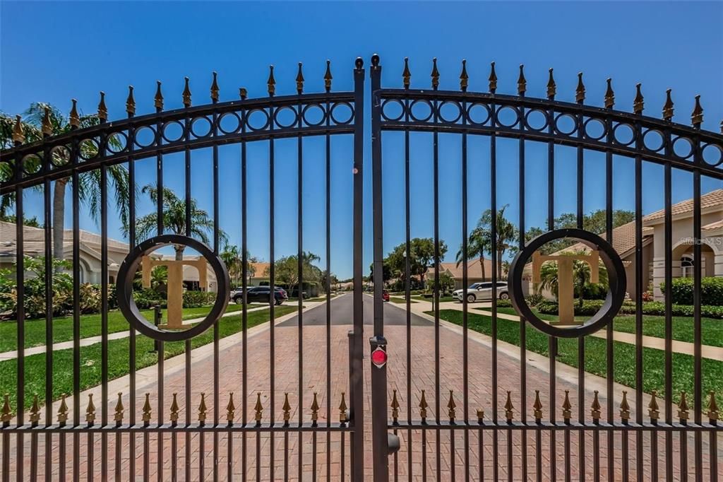 For Rent: $4,390 (4 beds, 3 baths, 2775 Square Feet)