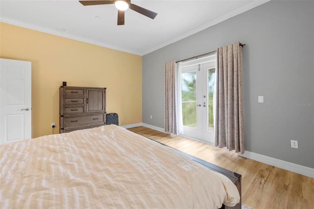 Activo con contrato: $219,000 (2 camas, 2 baños, 1674 Pies cuadrados)