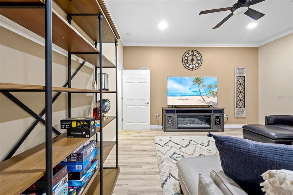 Activo con contrato: $219,000 (2 camas, 2 baños, 1674 Pies cuadrados)