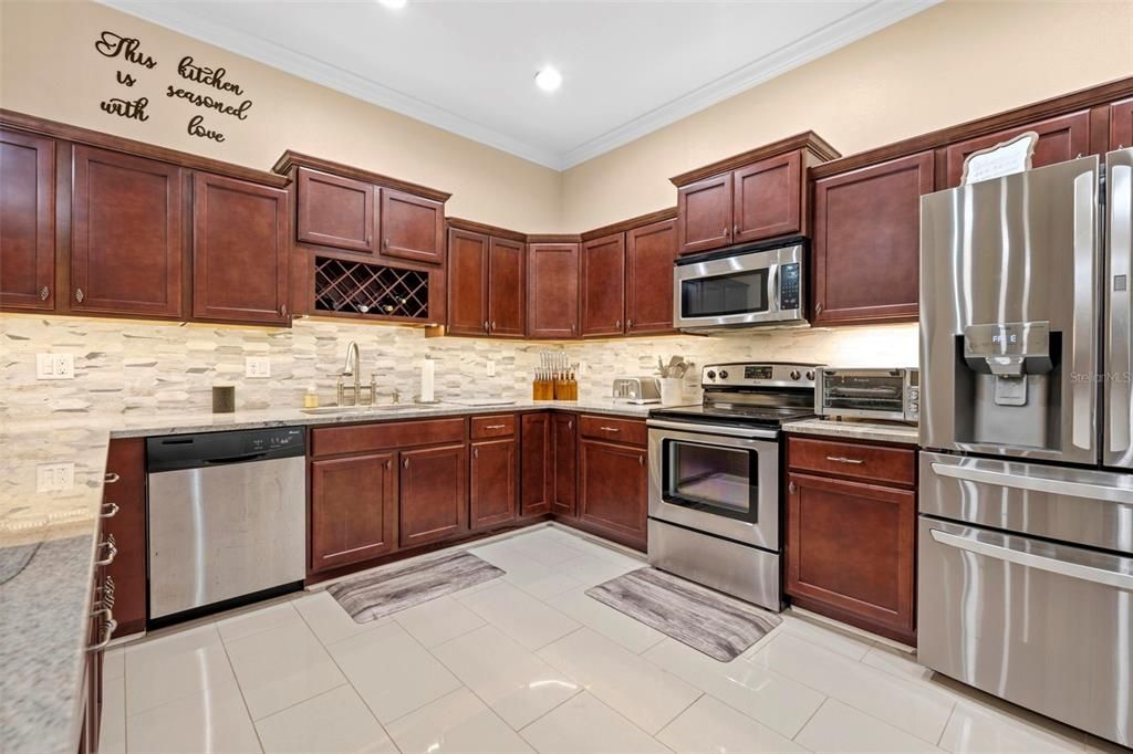 Activo con contrato: $219,000 (2 camas, 2 baños, 1674 Pies cuadrados)