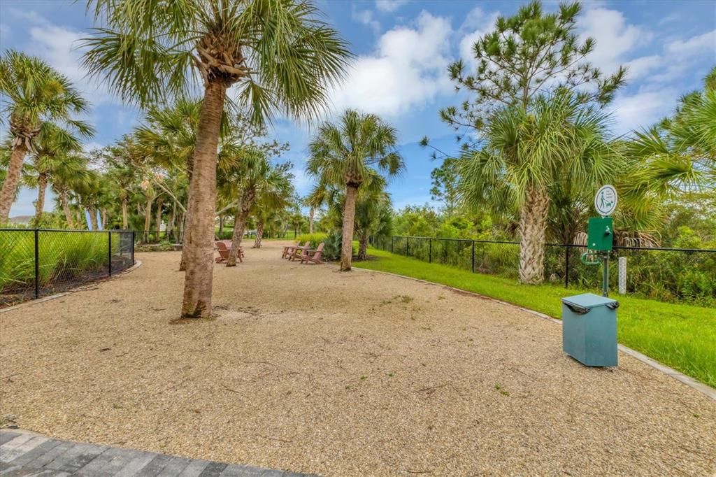 Activo con contrato: $849,900 (3 camas, 3 baños, 2563 Pies cuadrados)