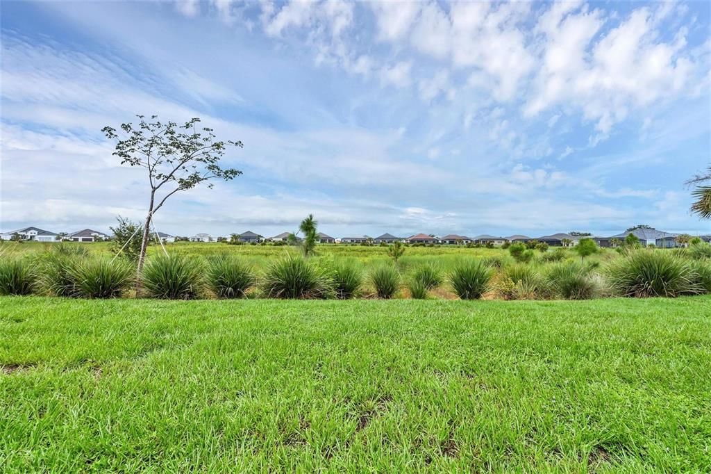 Activo con contrato: $849,900 (3 camas, 3 baños, 2563 Pies cuadrados)