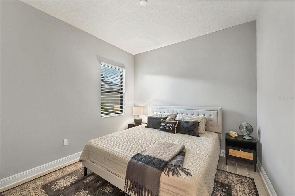 Activo con contrato: $849,900 (3 camas, 3 baños, 2563 Pies cuadrados)