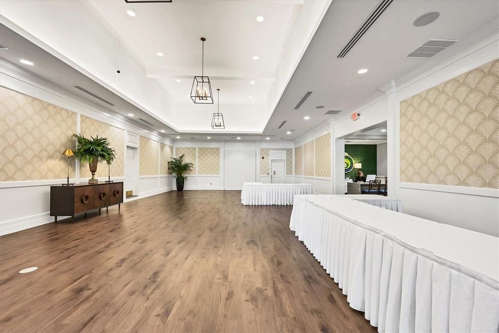 Activo con contrato: $849,900 (3 camas, 3 baños, 2563 Pies cuadrados)