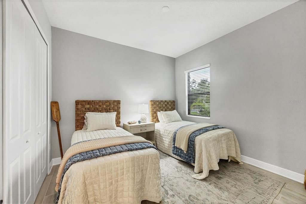 Activo con contrato: $849,900 (3 camas, 3 baños, 2563 Pies cuadrados)