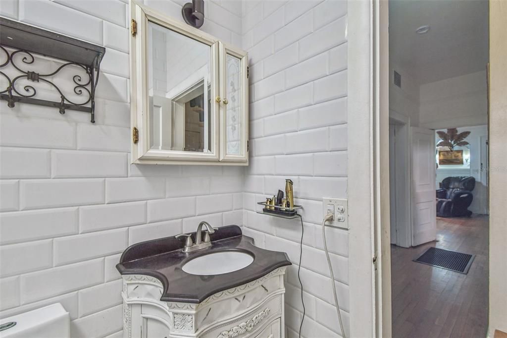 For Sale: $1,699,000 (8 beds, 7 baths, 1505 Square Feet)