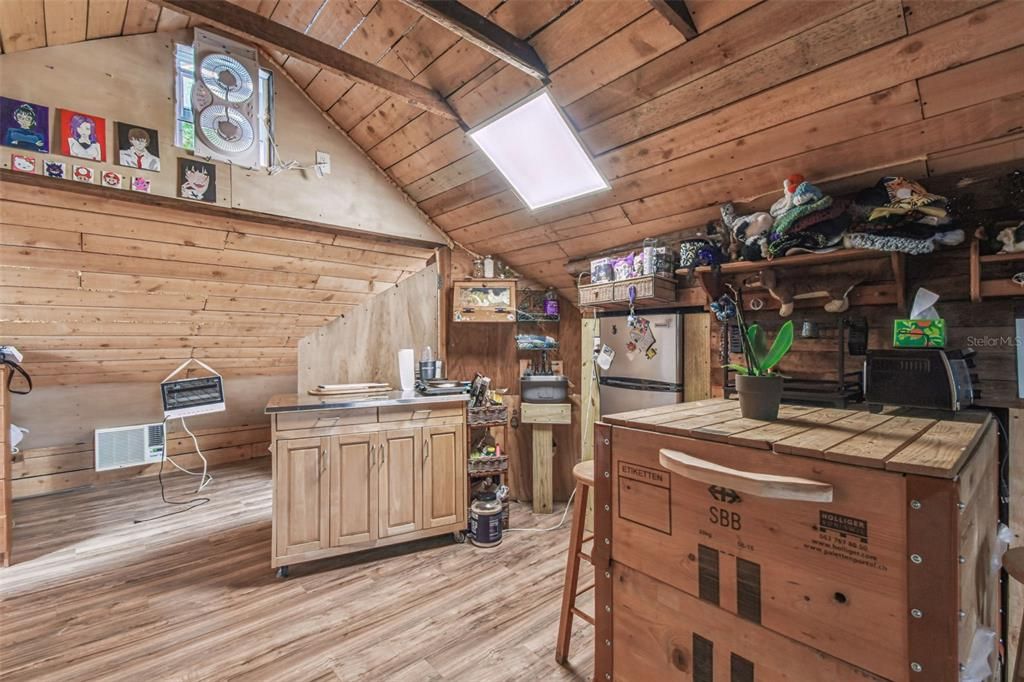 For Sale: $1,699,000 (8 beds, 7 baths, 1505 Square Feet)