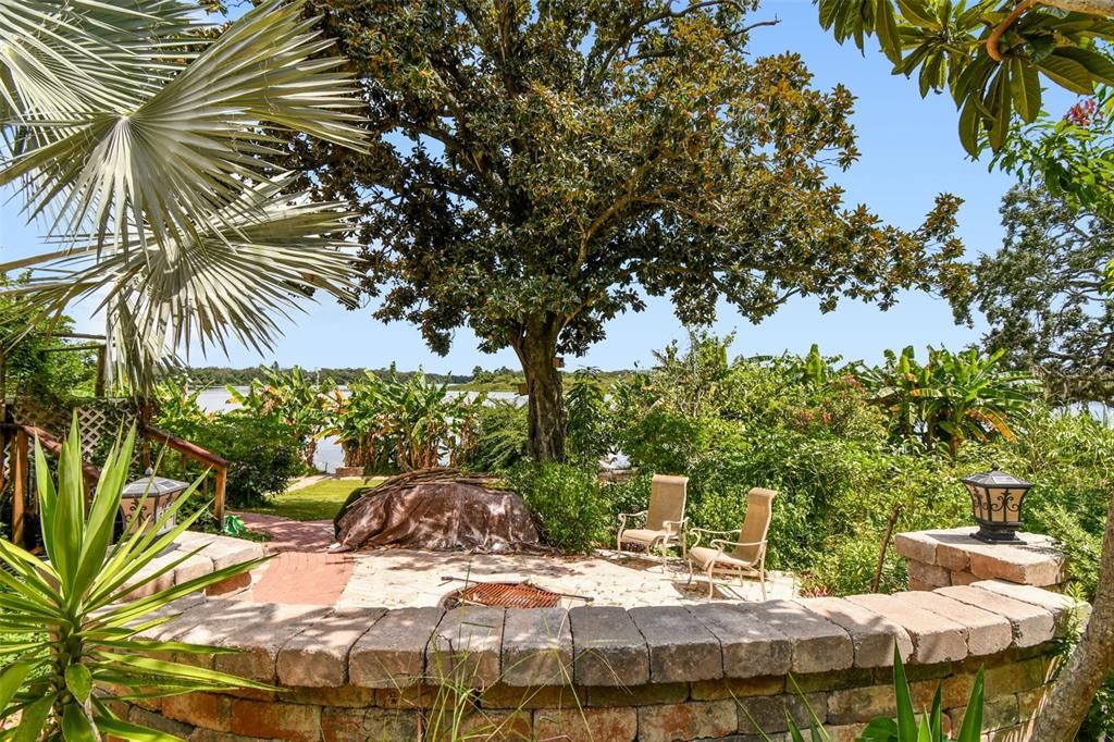 For Sale: $1,699,000 (8 beds, 7 baths, 1505 Square Feet)