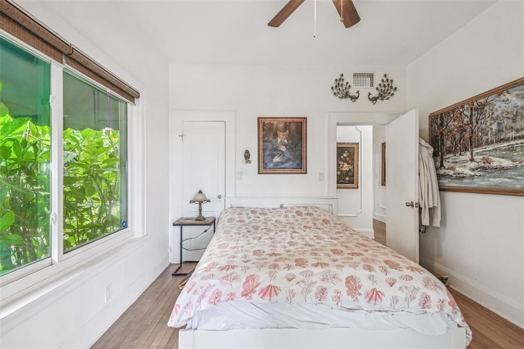 For Sale: $1,699,000 (8 beds, 7 baths, 1505 Square Feet)