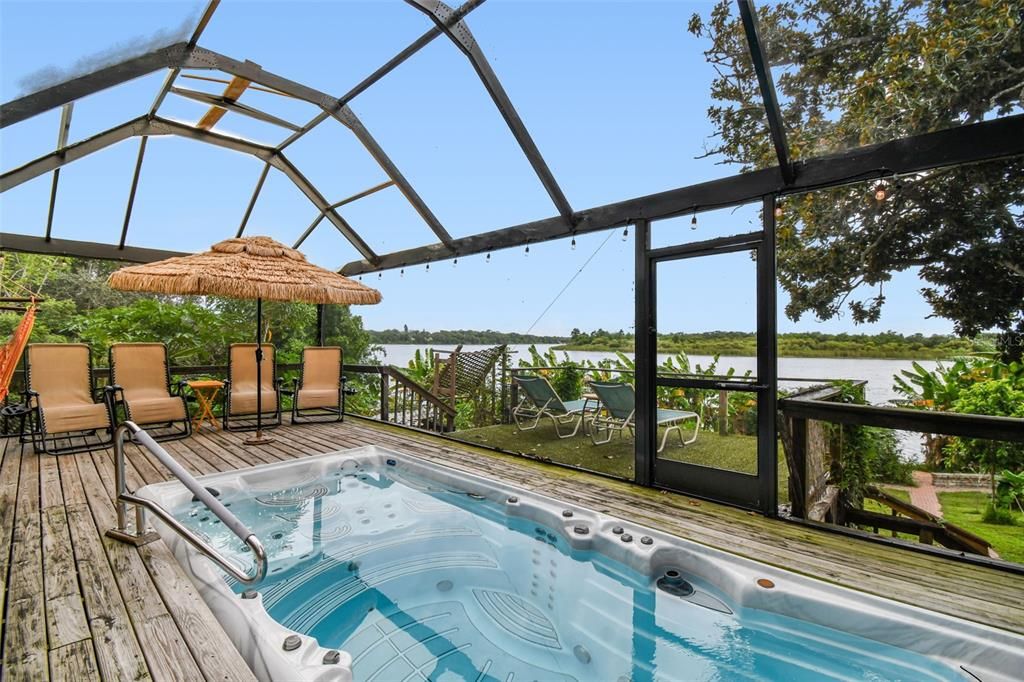 For Sale: $1,699,000 (8 beds, 7 baths, 1505 Square Feet)