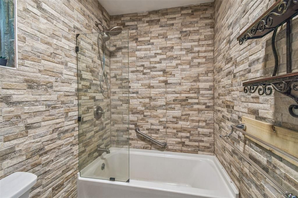 For Sale: $1,699,000 (8 beds, 7 baths, 1505 Square Feet)