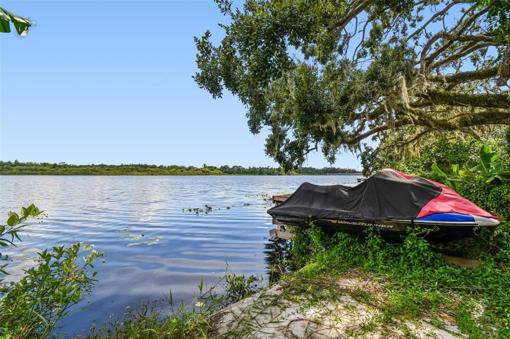 For Sale: $1,699,000 (8 beds, 7 baths, 1505 Square Feet)