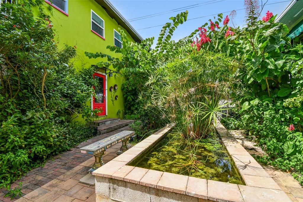 For Sale: $1,699,000 (8 beds, 7 baths, 1505 Square Feet)