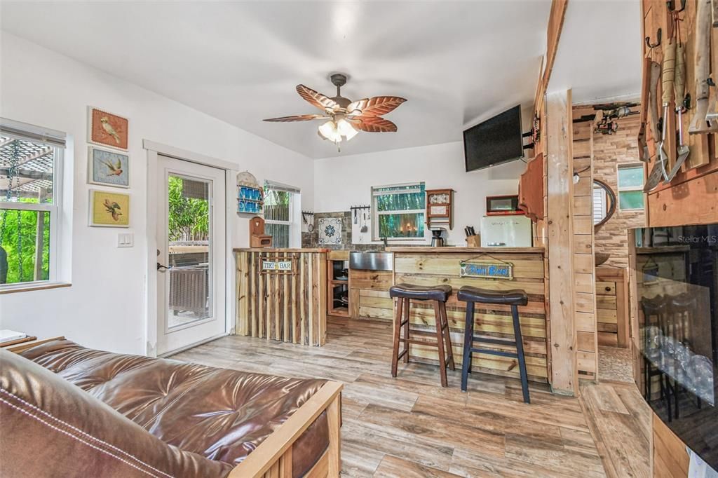 For Sale: $1,699,000 (8 beds, 7 baths, 1505 Square Feet)