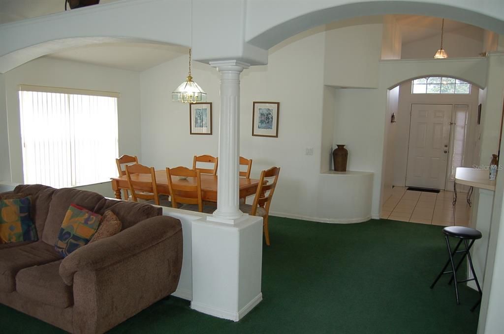 待售: $435,000 (4 贝兹, 2 浴室, 1822 平方英尺)