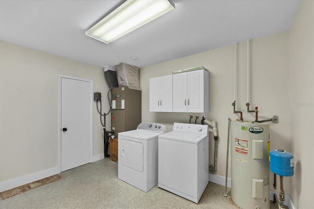 出租: $5,500 (3 贝兹, 3 浴室, 1803 平方英尺)