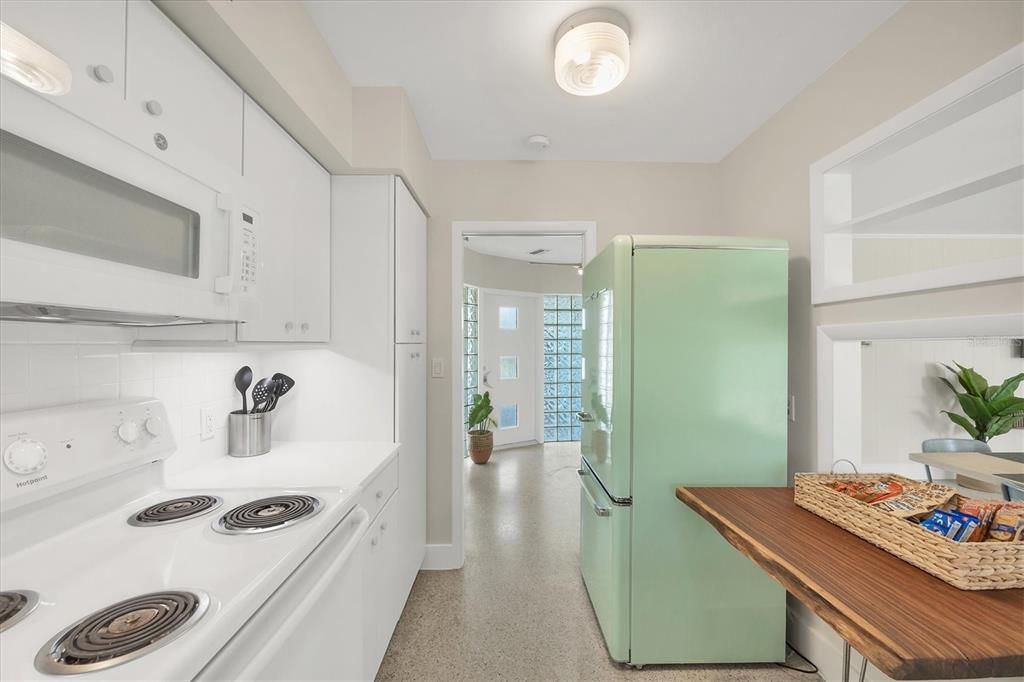 出租: $5,500 (3 贝兹, 3 浴室, 1803 平方英尺)