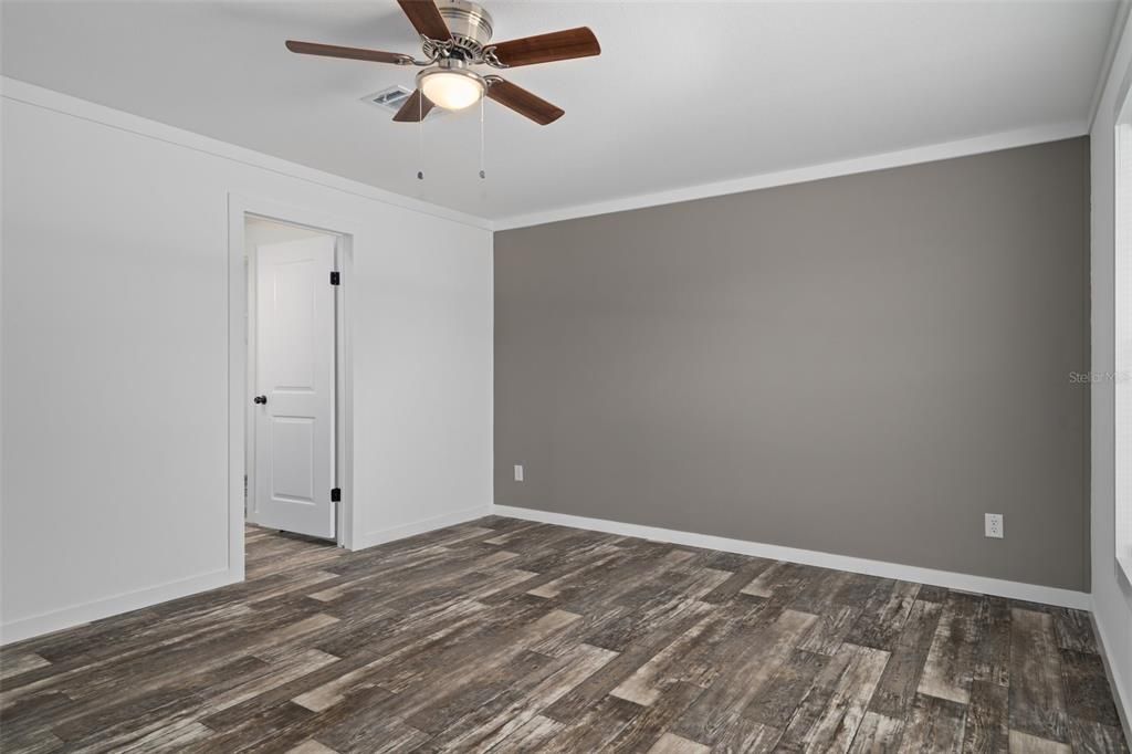 На продажу: $229,000 (3 спален, 2 ванн, 1493 Квадратных фут)