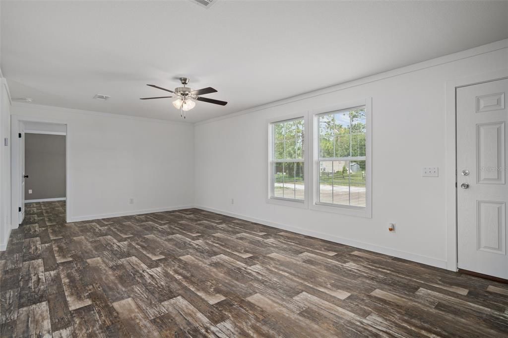 На продажу: $229,000 (3 спален, 2 ванн, 1493 Квадратных фут)