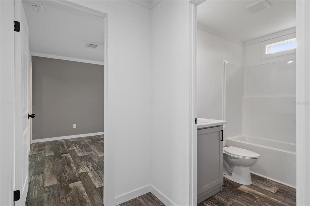 На продажу: $229,000 (3 спален, 2 ванн, 1493 Квадратных фут)