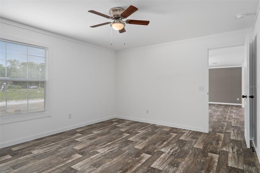 На продажу: $229,000 (3 спален, 2 ванн, 1493 Квадратных фут)