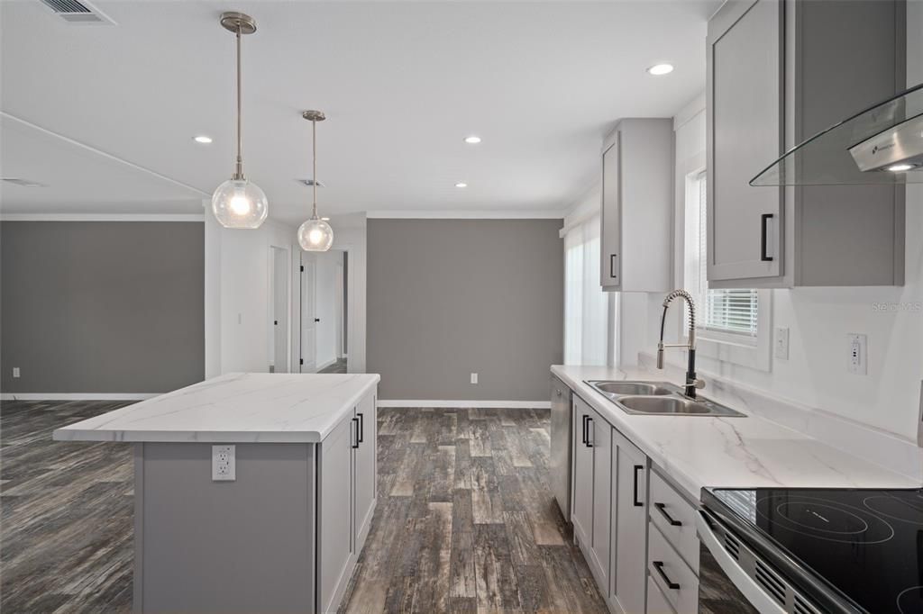 На продажу: $229,000 (3 спален, 2 ванн, 1493 Квадратных фут)