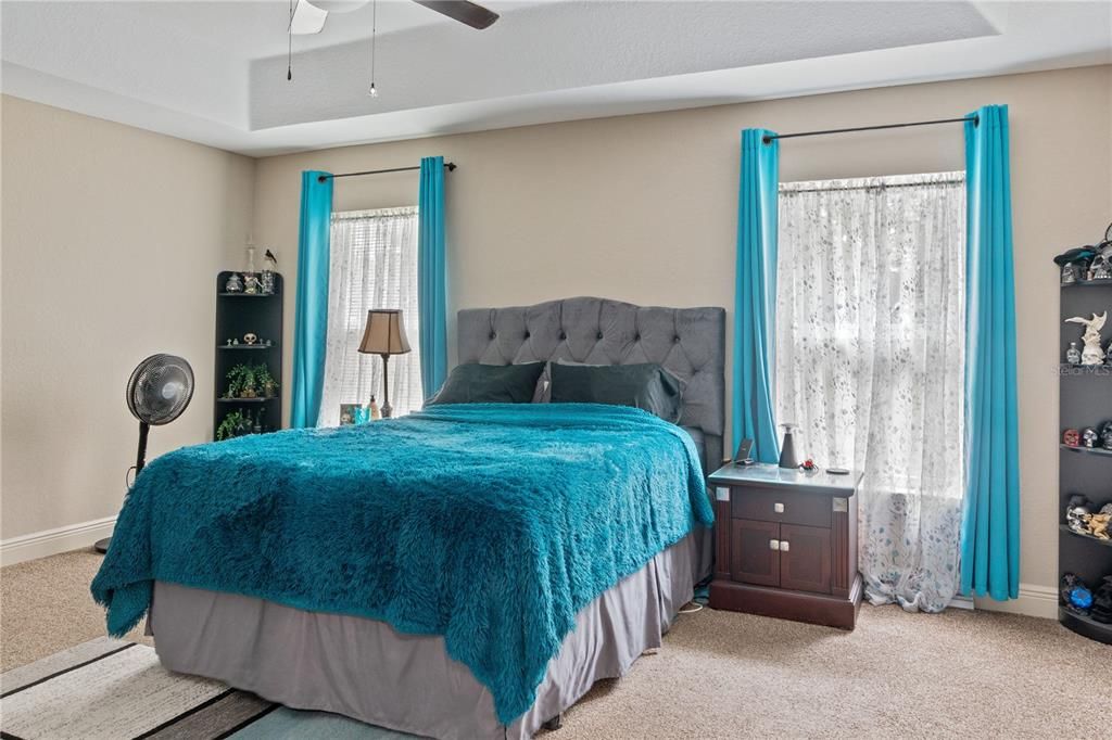 Active With Contract: $215,000 (3 beds, 2 baths, 1934 Square Feet)