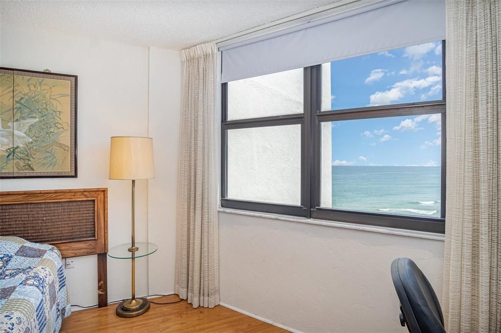 For Sale: $274,900 (2 beds, 2 baths, 1255 Square Feet)