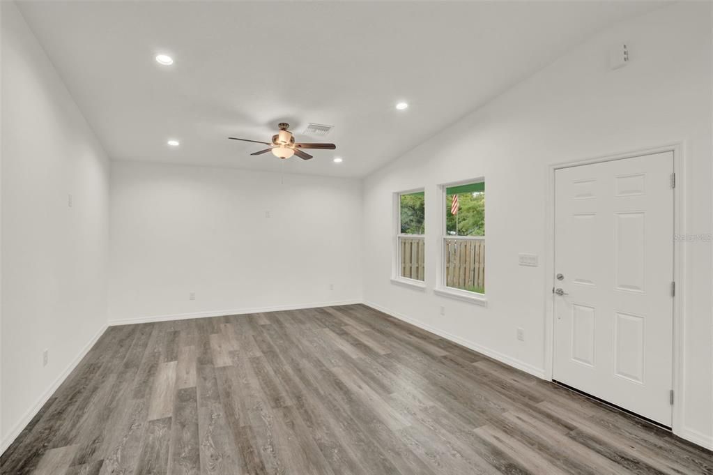 En Venta: $239,999 (3 camas, 2 baños, 1200 Pies cuadrados)