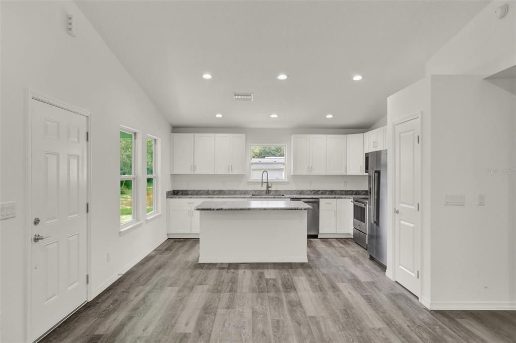 En Venta: $239,999 (3 camas, 2 baños, 1200 Pies cuadrados)