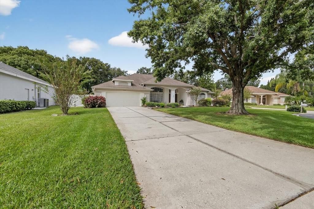 En Venta: $445,000 (4 camas, 3 baños, 2508 Pies cuadrados)