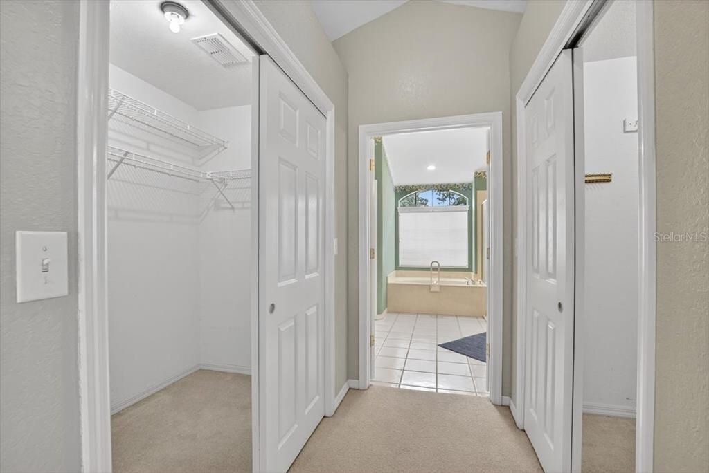 En Venta: $445,000 (4 camas, 3 baños, 2508 Pies cuadrados)