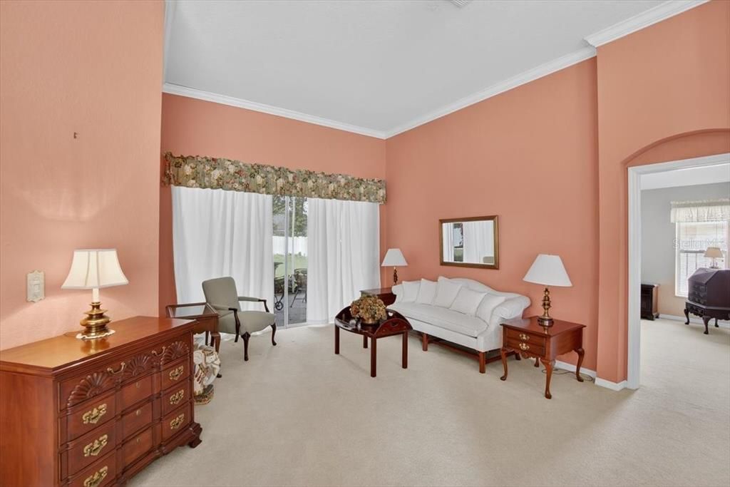 En Venta: $445,000 (4 camas, 3 baños, 2508 Pies cuadrados)