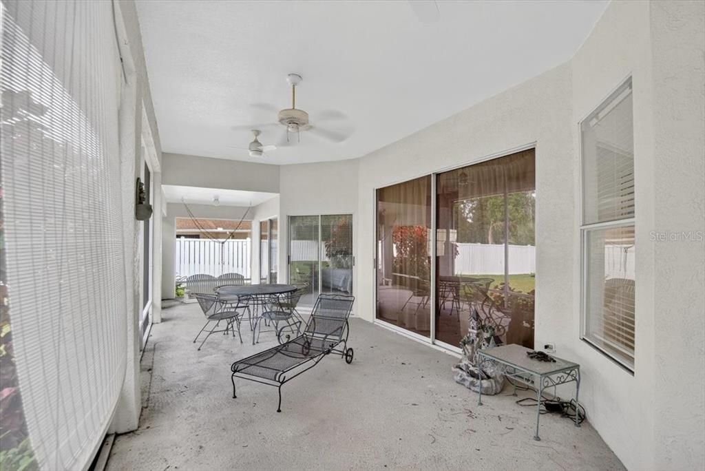 En Venta: $445,000 (4 camas, 3 baños, 2508 Pies cuadrados)