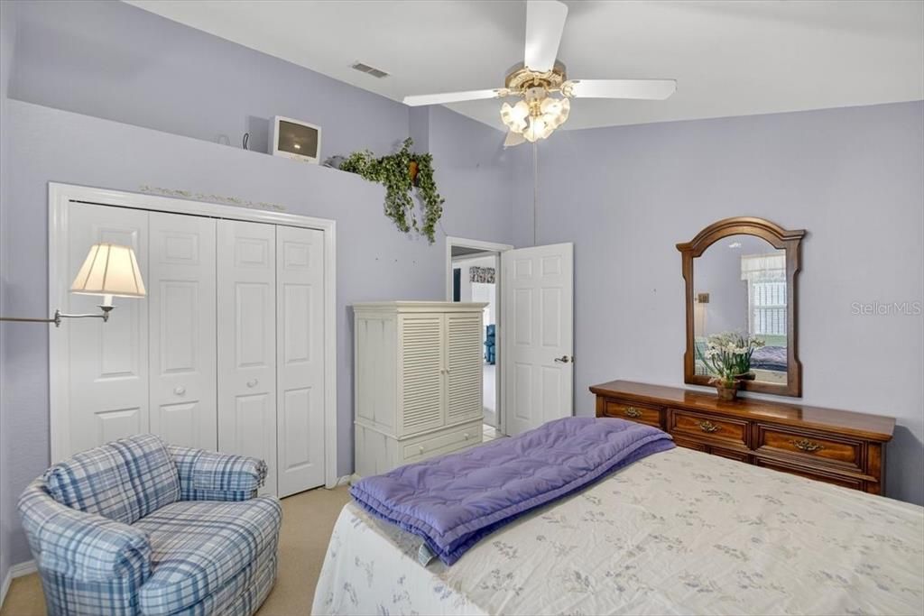 En Venta: $445,000 (4 camas, 3 baños, 2508 Pies cuadrados)