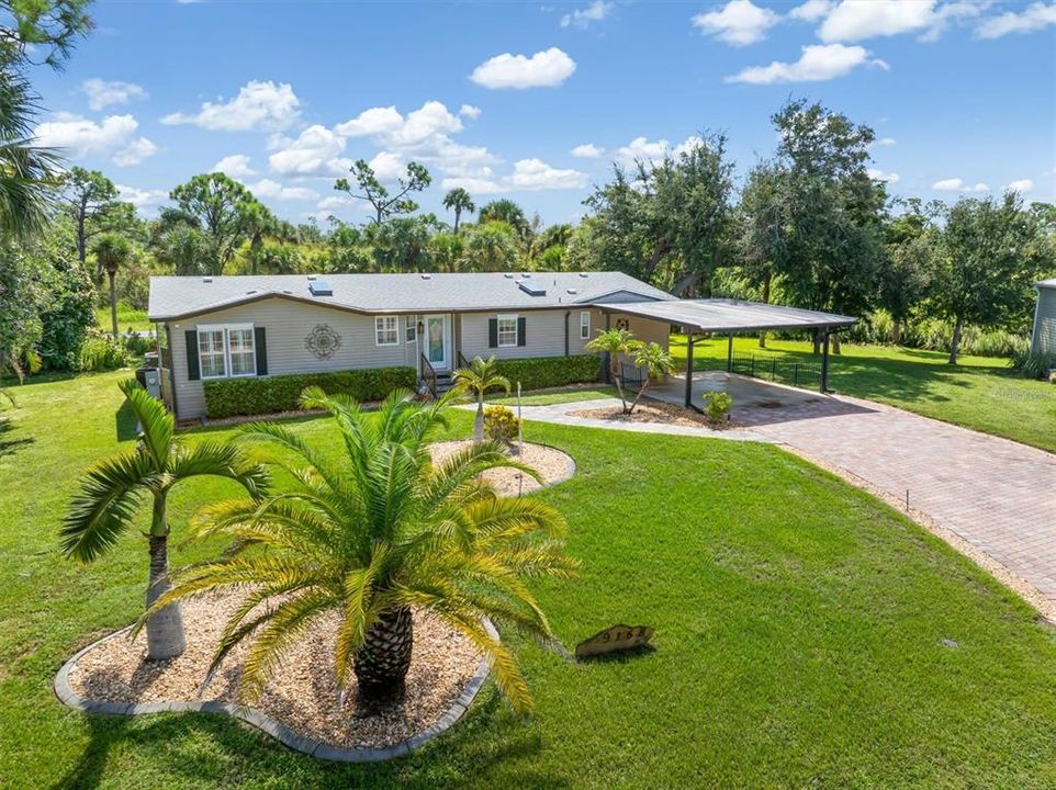 Active With Contract: $275,000 (2 beds, 2 baths, 1922 Square Feet)